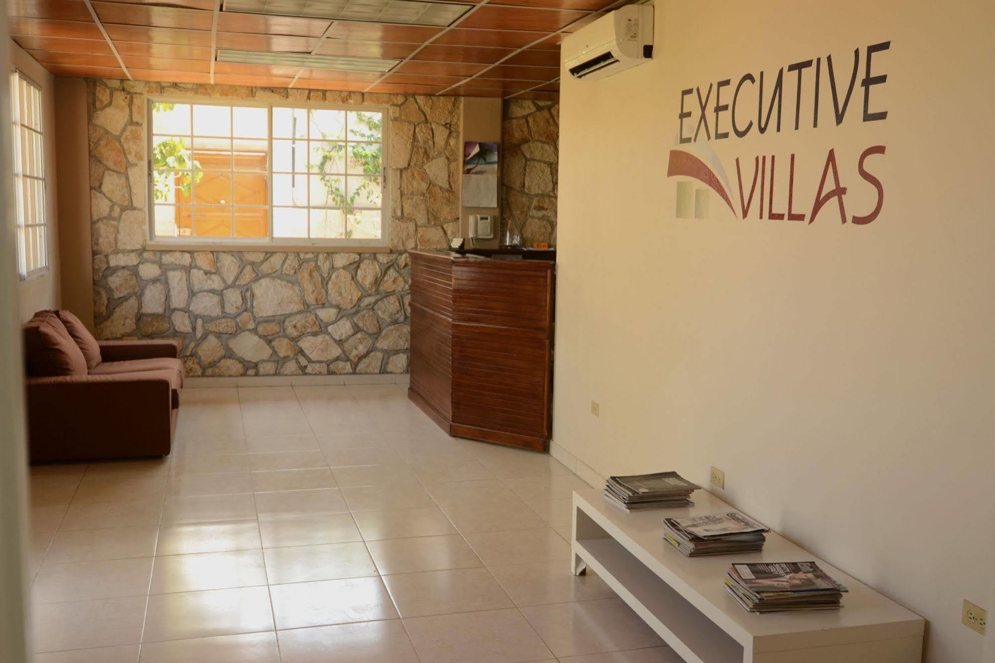 Executive Villas Port-au-Prince Buitenkant foto