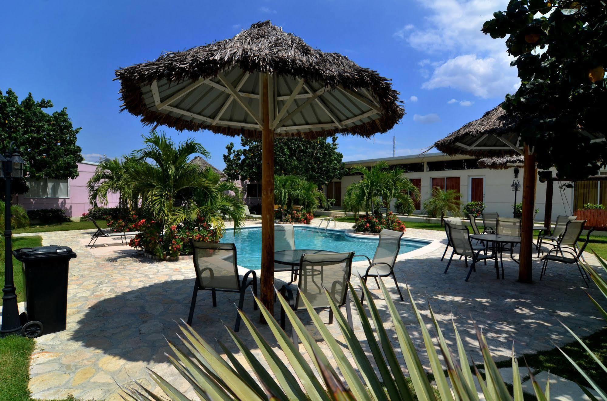 Executive Villas Port-au-Prince Buitenkant foto
